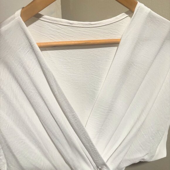 Women: White faux-wrap surplice neckline w/ flutter short sleeves Jumpsuit - Picture 4 of 15